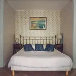 Chateau De Grosfy 3*