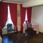 Nocleg ze śniadaniem Chateau De Grosfy 3*