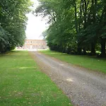 Chateau De Grosfy 3*