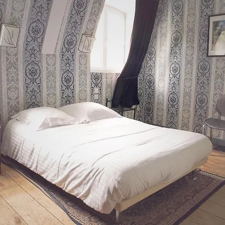 Bed & Breakfast Chateau De Grosfy