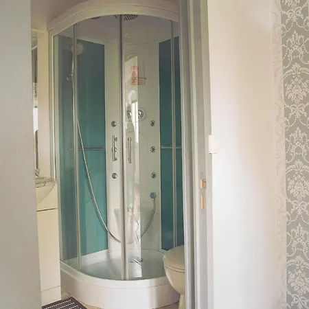 לינה וארוחת בוקר Chateau De Grosfy Hugleville-en-Caux