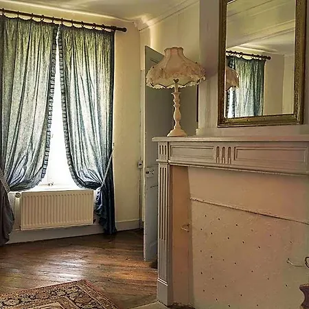 Chateau De Grosfy 3*
