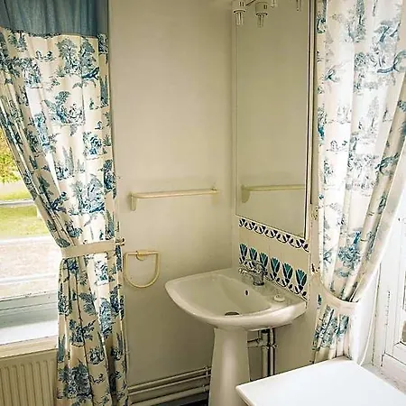 Bed & Breakfast Chateau De Grosfy
