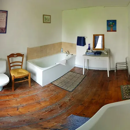 Chateau De Grosfy Bed & Breakfast
