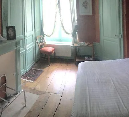 לינה וארוחת בוקר Chateau De Grosfy