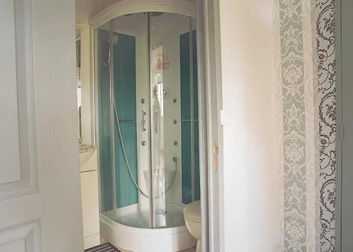 Bed & Breakfast Chateau De Grosfy Hugleville-en-Caux