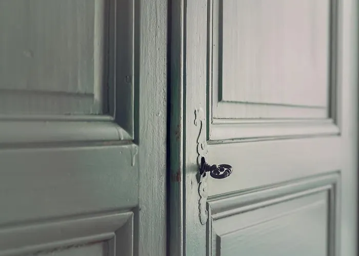 Bed & Breakfast Chateau De Grosfy 3*