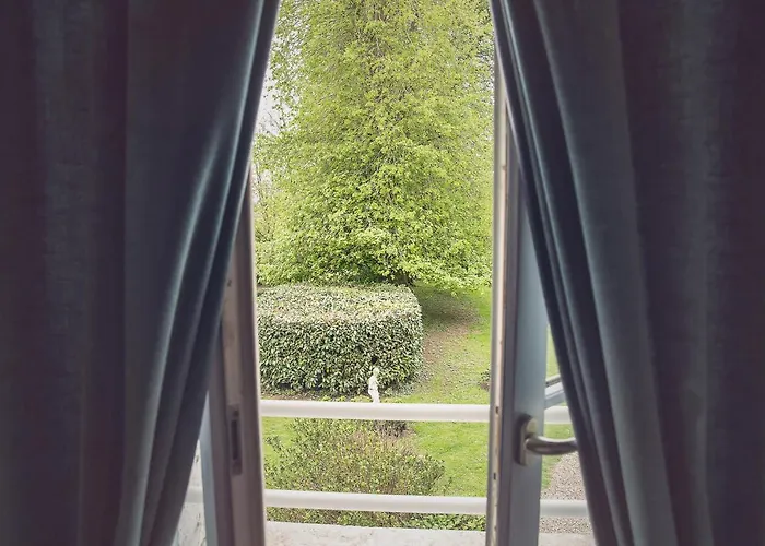 Bed & Breakfast Chateau De Grosfy Hugleville-en-Caux