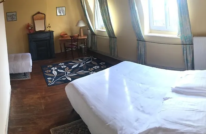 Chateau De Grosfy Bed & Breakfast Hugleville-en-Caux